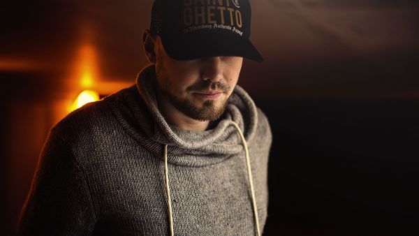 Odzież hip hop - czy ta bluza to must have tego sezonu?